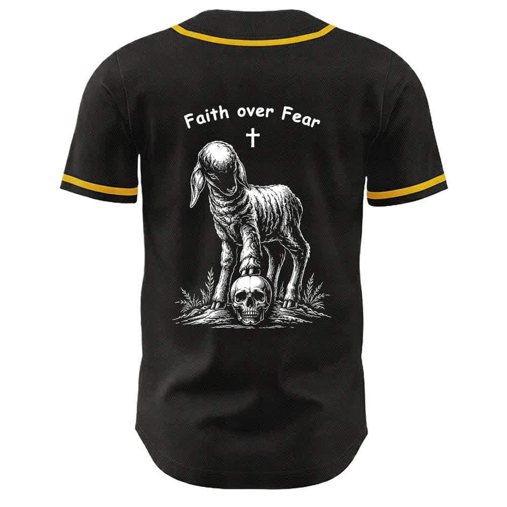 Christianartworkshop Glaube statt Angst – Unisex-Baseballtrikot mit Lamm-Kreuz-Totenkopf-Motiv - image 1