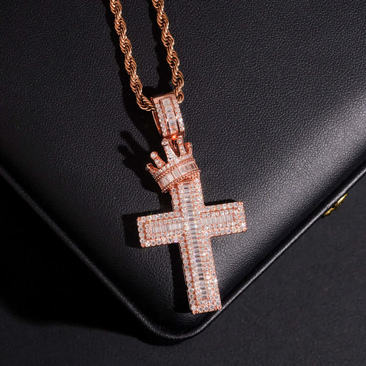 Christianartworkshop Halskette mit eisbesetztem Kronen-Kreuzanhänger: Symbol himmlischen Segens - Roségold - image 5