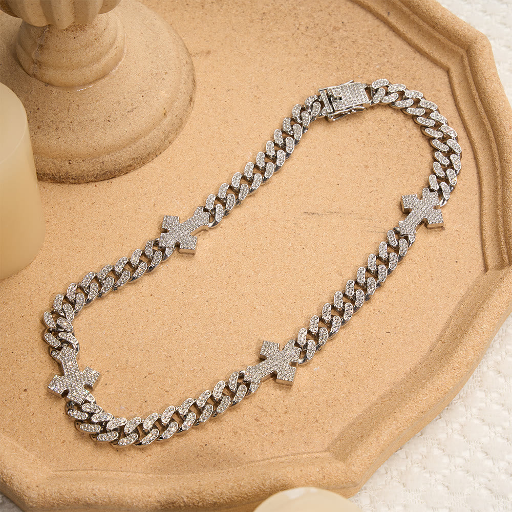 Christianartworkshop Mit Diamanten besetzte kubanische Gliederkreuzkette: Symbol kühner himmlischer Stärke - image 1