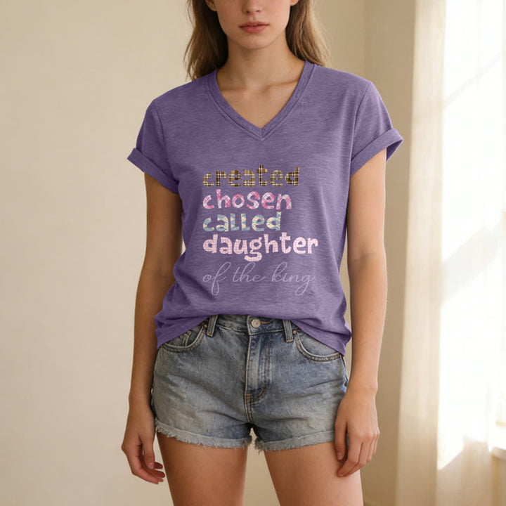 Christianartworkshop Damen-T-Shirt mit V-Ausschnitt und Aufdruck „Chosen Daughter“ in Heather Charcoal - image 5
