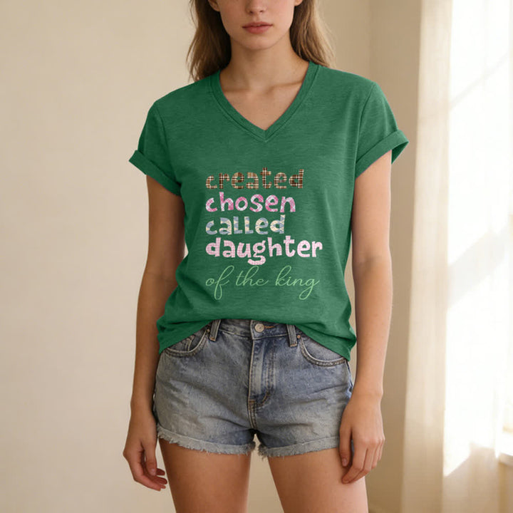 Christianartworkshop Damen-T-Shirt mit V-Ausschnitt und Aufdruck „Chosen Daughter“ in Heather Charcoal - image 9