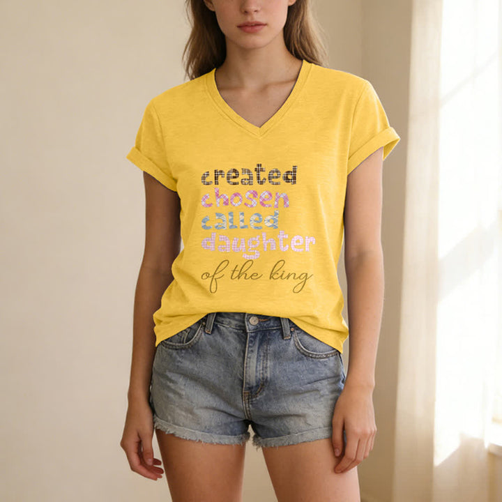 Christianartworkshop Damen-T-Shirt mit V-Ausschnitt und Aufdruck „Chosen Daughter“ in Heather Charcoal - image 21
