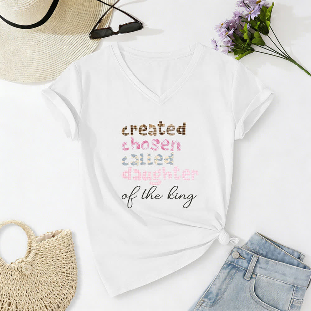 Christianartworkshop Damen-T-Shirt mit V-Ausschnitt und Aufdruck „Chosen Daughter“ in Heather Charcoal - Weiß - 2XL - image 2