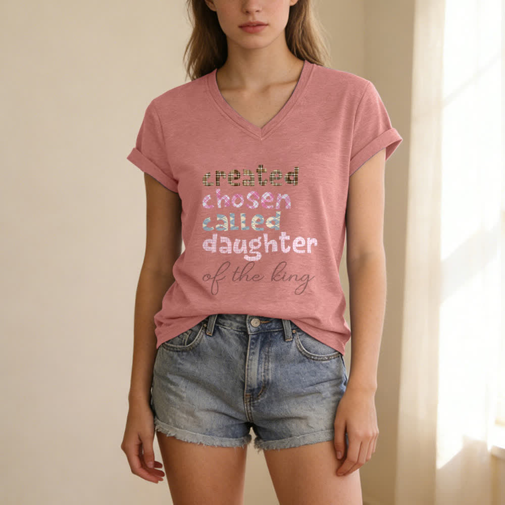 Christianartworkshop Damen-T-Shirt mit V-Ausschnitt und Aufdruck „Chosen Daughter“ in Heather Charcoal - image 25