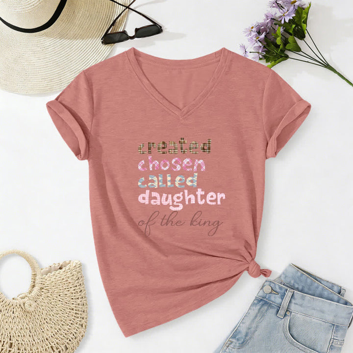 Christianartworkshop Damen-T-Shirt mit V-Ausschnitt und Aufdruck „Chosen Daughter“ in Heather Charcoal - image 24