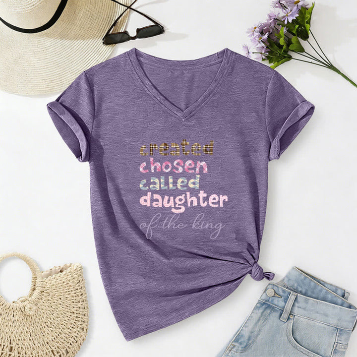 Christianartworkshop Damen-T-Shirt mit V-Ausschnitt und Aufdruck „Chosen Daughter“ in Heather Charcoal - Lila - 2XL - image 4