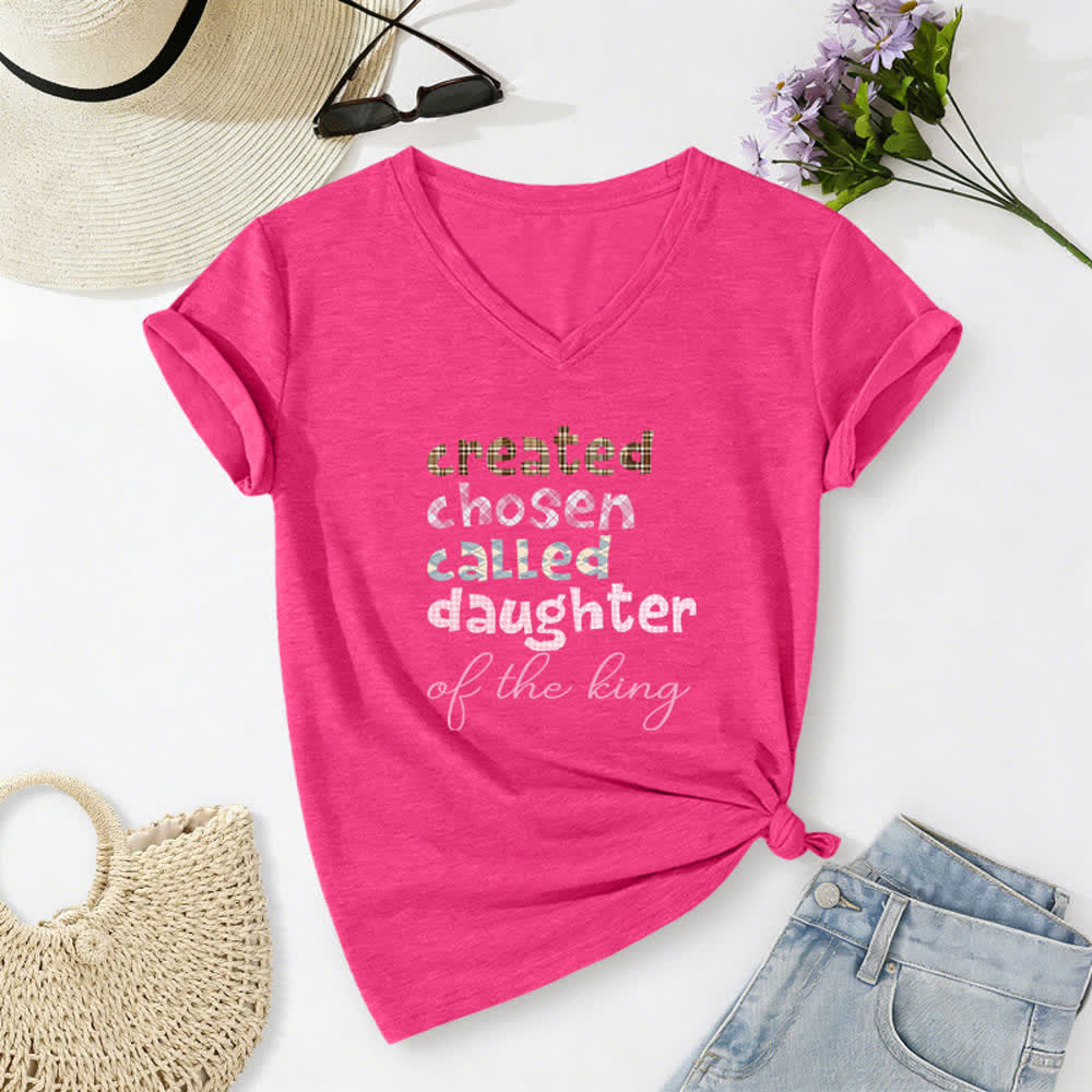 Christianartworkshop Damen-T-Shirt mit V-Ausschnitt und Aufdruck „Chosen Daughter“ in Heather Charcoal - Rosa - 2XL - image 16