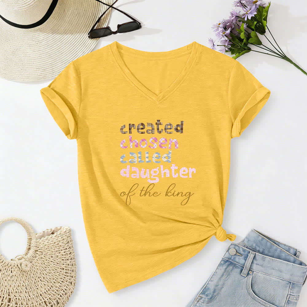 Christianartworkshop Damen-T-Shirt mit V-Ausschnitt und Aufdruck „Chosen Daughter“ in Heather Charcoal - Gelb - 2XL - image 20
