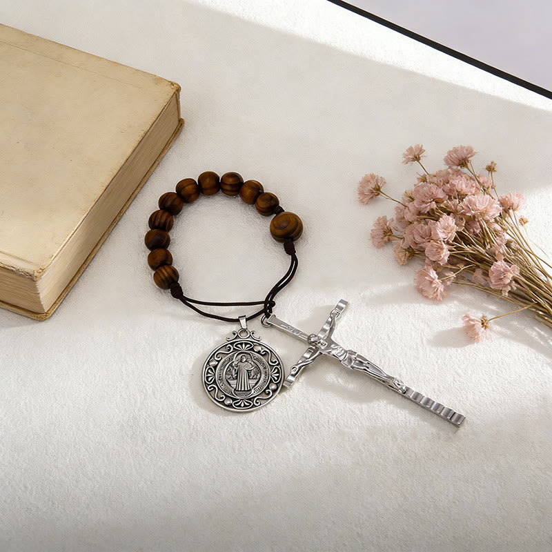 Christianartworkshop Vintage-Autoanhänger aus Holzperlen mit St.-Benedikt-Medaille und Kruzifix: Symbol für himmlischen Schutz am Wegesrand - image 1