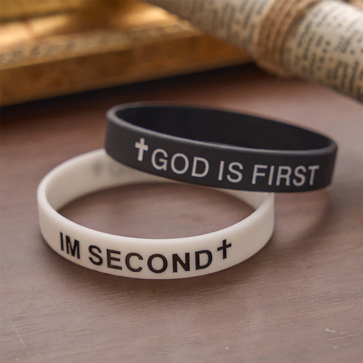 Christianartworkshop Leuchtendes Silikonarmband mit Kreuz und inspirierender Inschrift: Symbol demütiger, heiliger Hingabe - image 3