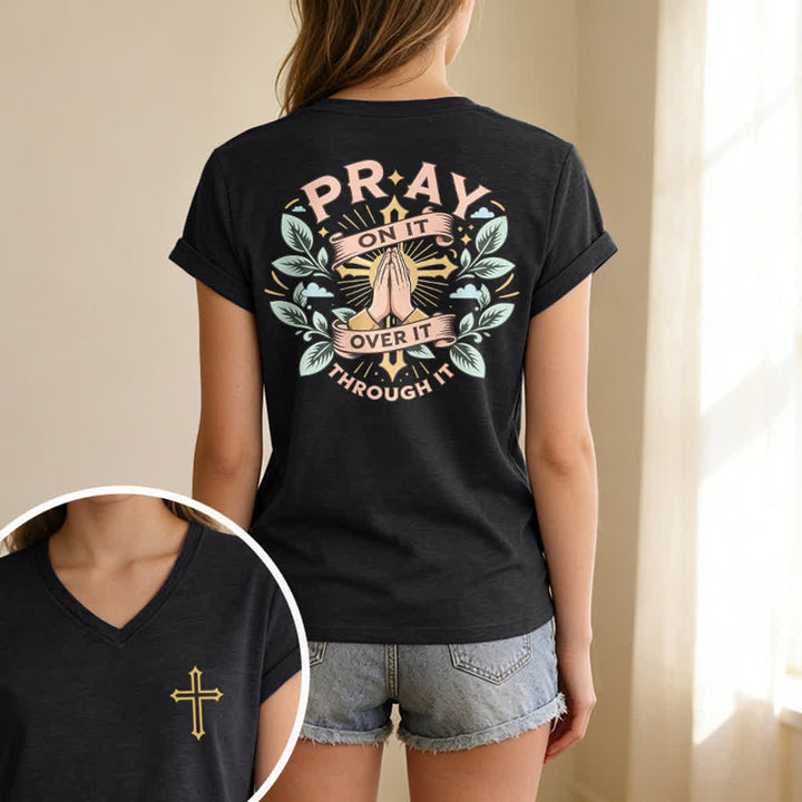 Christianartworkshop Pray On It Damen-T-Shirt mit seitlich geknoteten, hochgekrempelten Ärmeln und V-Ausschnitt - image 3