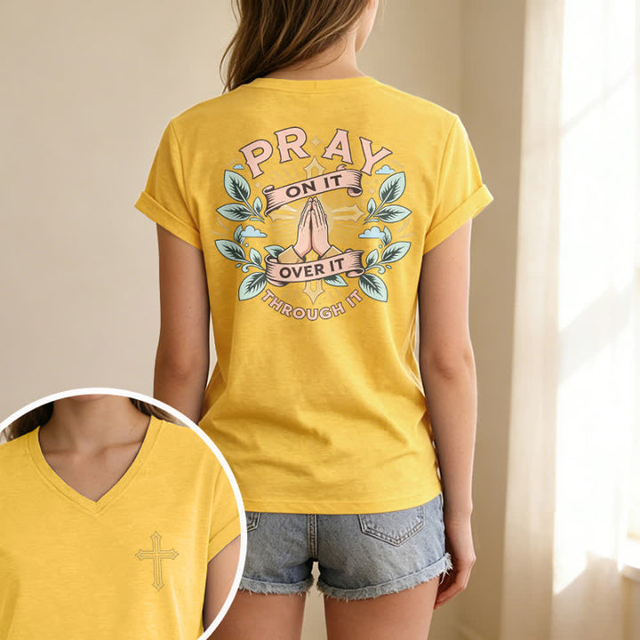 Christianartworkshop Pray On It Damen-T-Shirt mit seitlich geknoteten, hochgekrempelten Ärmeln und V-Ausschnitt - image 45