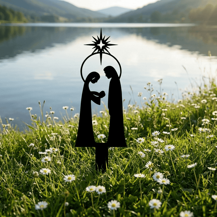 Christianartworkshop Rostfreier, matter Metall-Gartenstecker mit Heiliger Familie: Symbol für langanhaltende, heilige Wärme im Freien - image 1