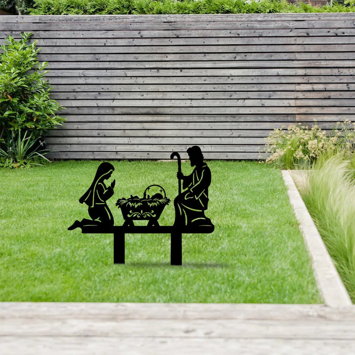 Christianartworkshop Metall-Gartenstecker mit Krippenmotiv der Heiligen Familie: Symbol für die friedvolle Wärme der heiligen Geburt - image 2