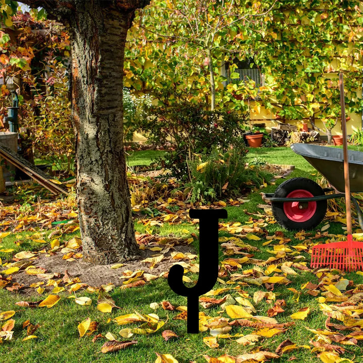 Christianartworkshop Runder Metallpfahl mit der Silhouette der Heiligen Familie: Symbol der nächtlichen, heiligen Gnade für Ihren Garten - image 1