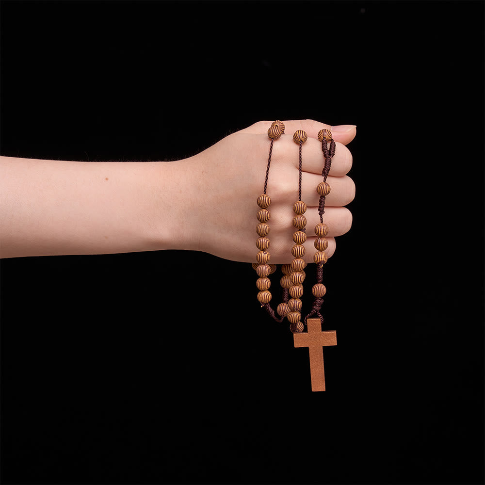 Christianartworkshop Rosenkranz aus geflochtener, dunkler Kordel in Holzoptik mit Kreuzanhänger: Symbol für pflegeleichten Andachtsschmuck - image 1