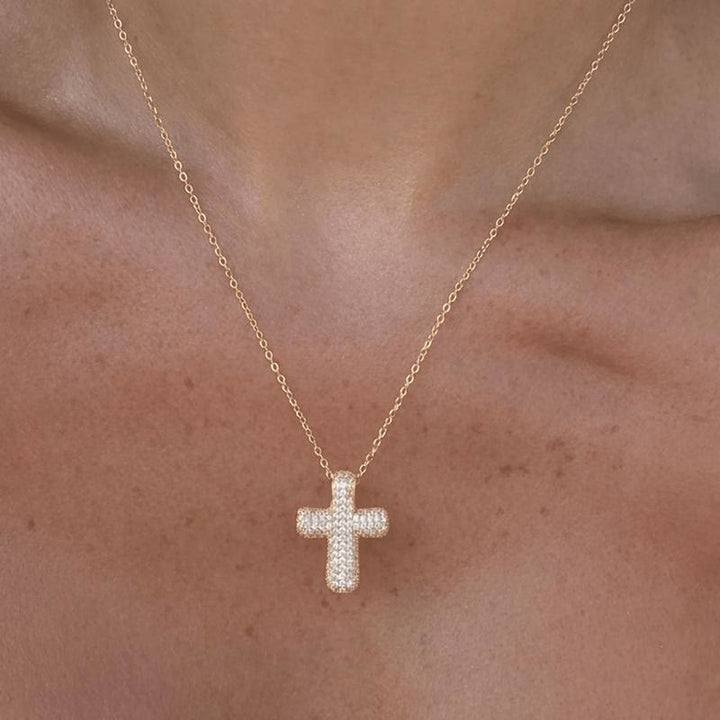 Christianartworkshop Funkelnde Kreuzkette mit abgerundeter Spitze und Pavé-Steinen: Symbol der heiligen, erlösenden Gnade - image 3
