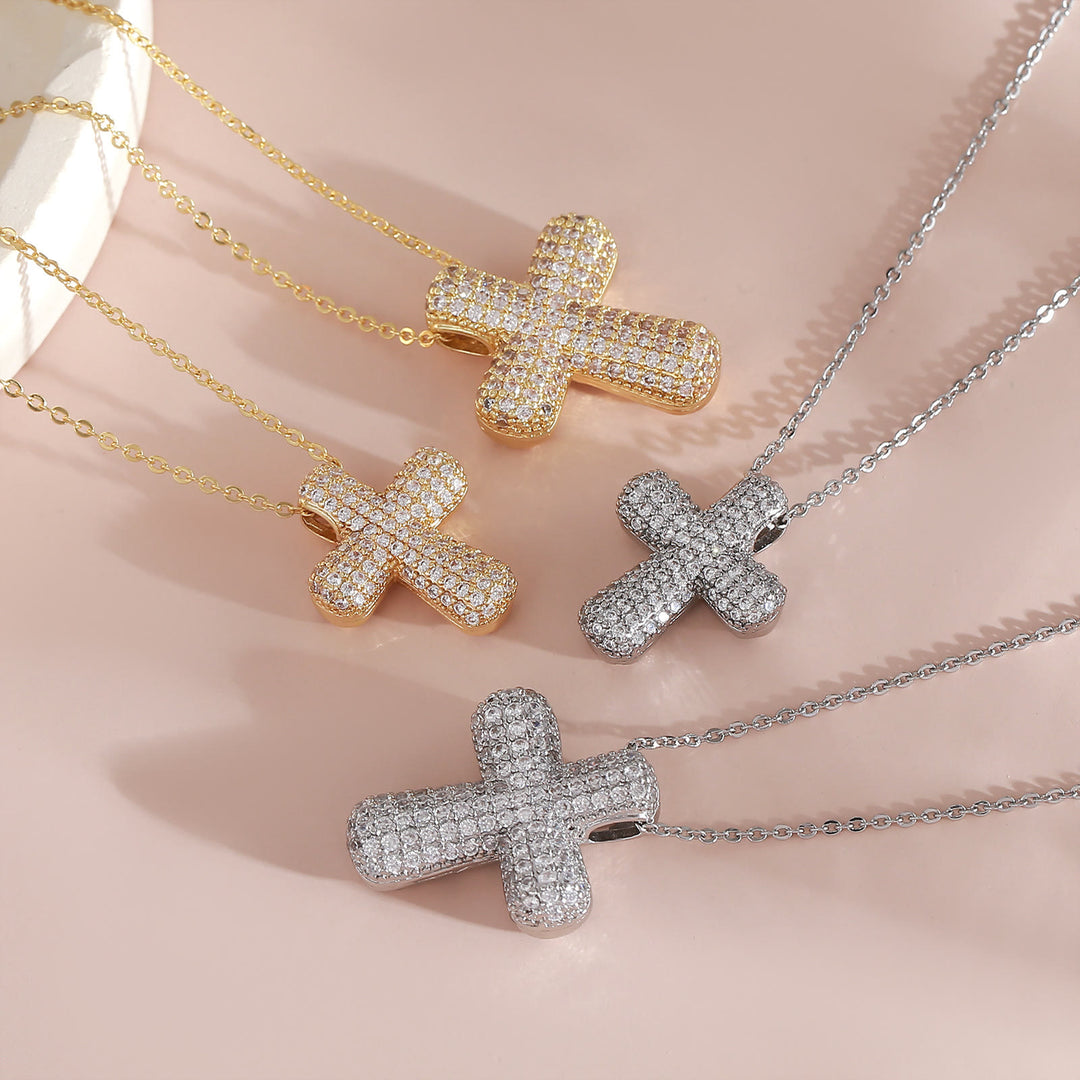 Christianartworkshop Funkelnde Kreuzkette mit abgerundeter Spitze und Pavé-Steinen: Symbol der heiligen, erlösenden Gnade - image 2
