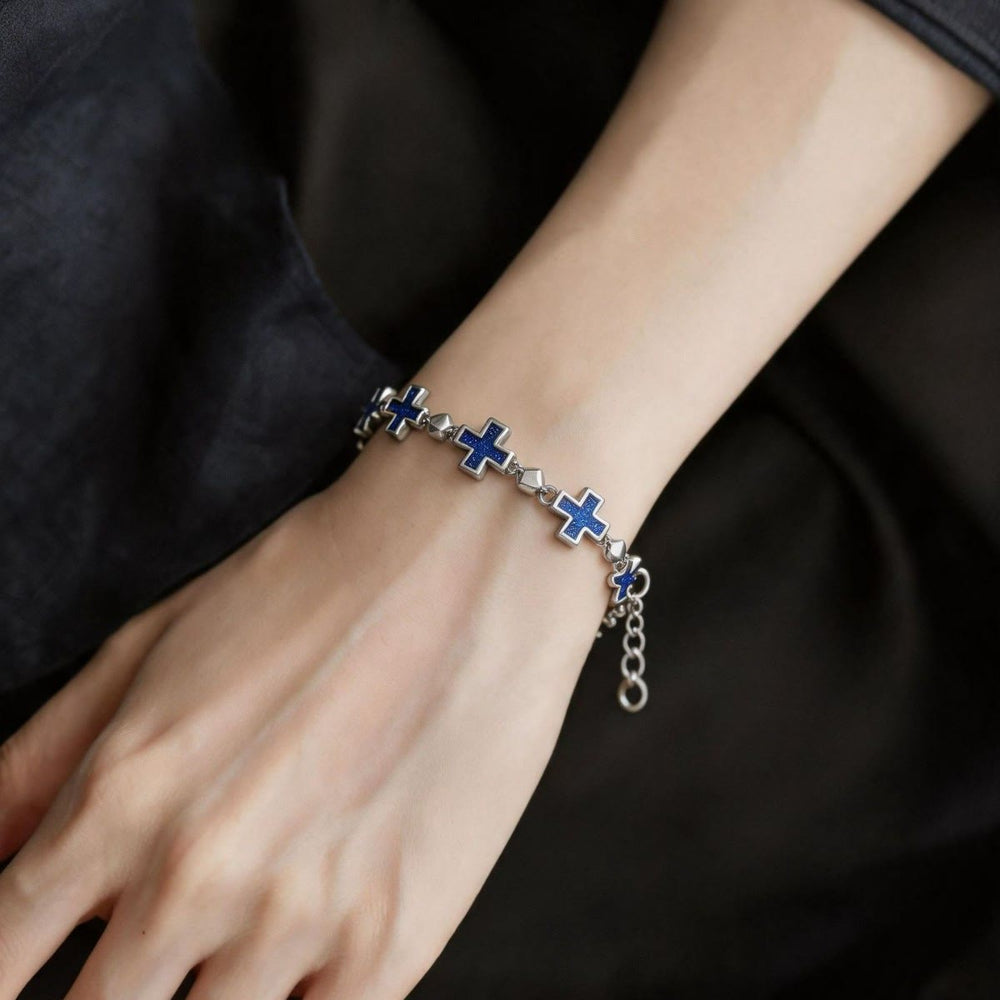 Christianartworkshop Elegantes Armband mit sequenziellem Kreuz: Symbol für unerschütterlichen, heiligen Schutz - image 1