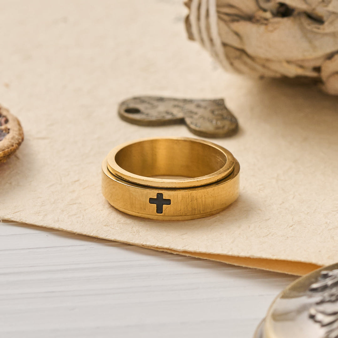 Christianartworkshop Gravierter, drehbarer Ring mit Kreuzmotiv zur Linderung von Angstzuständen: Symbol für beständige himmlische Führung - image 2