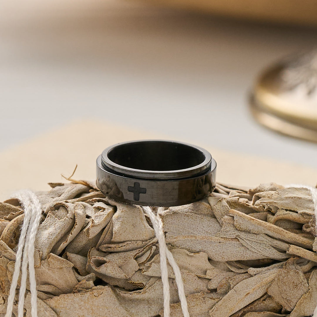 Christianartworkshop Gravierter, drehbarer Ring mit Kreuzmotiv zur Linderung von Angstzuständen: Symbol für beständige himmlische Führung - Schwarz - US 12 - image 5