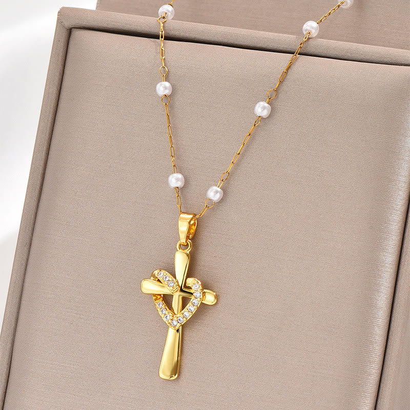 Christianartworkshop Perlenkette mit Pavé-Herz und umwickeltem Kreuz: Symbol himmlischer Zuneigung von ganzem Herzen - image 2