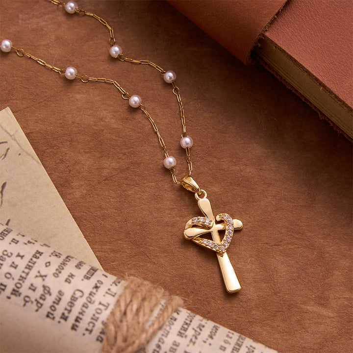 Christianartworkshop Perlenkette mit Pavé-Herz und umwickeltem Kreuz: Symbol himmlischer Zuneigung von ganzem Herzen - image 6