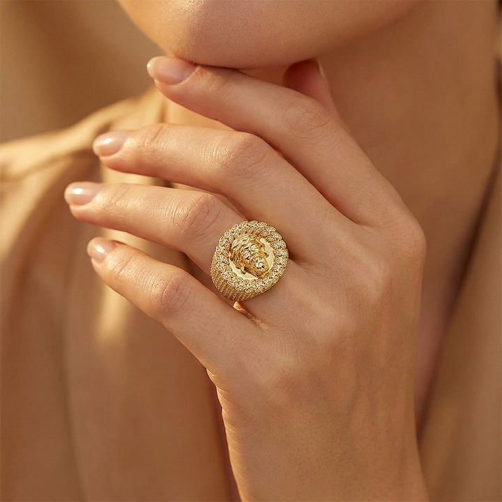 Christianartworkshop Statement-Ring mit eisbesetztem Pavé-Fassung und Halo-Motiv: Symbol unendlichen himmlischen Mitgefühls - image 2