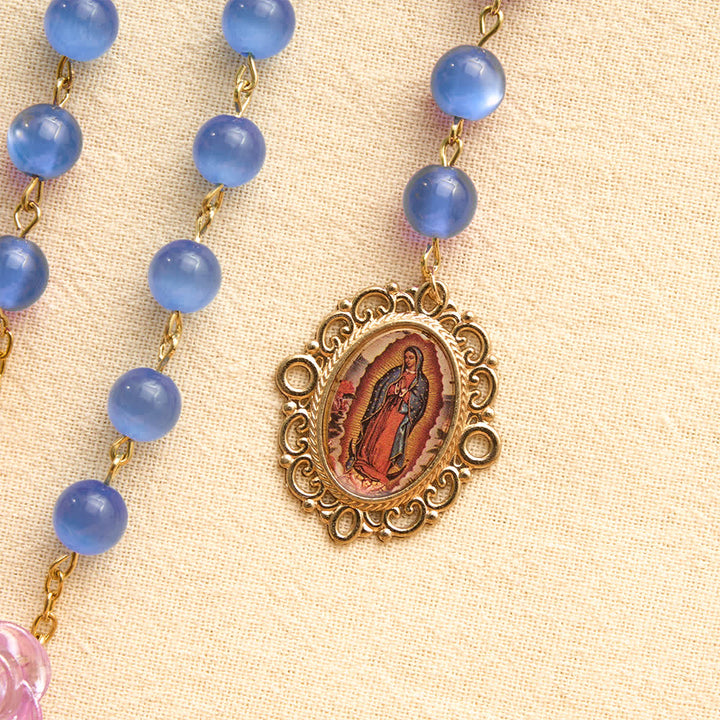 Christianartworkshop Rosenkranz mit blauer Katzenaugenrose und Marienmedaille: Zeichen der sanften himmlischen Barmherzigkeit - image 6