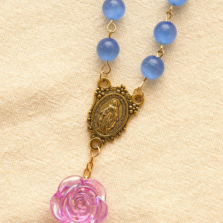 Christianartworkshop Rosenkranz mit blauer Katzenaugenrose und Marienmedaille: Zeichen der sanften himmlischen Barmherzigkeit - image 7