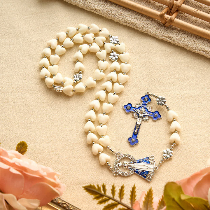 Christianartworkshop Rosenkranz Unserer Lieben Frau von Aparecida mit weichen, herzförmigen Perlen und emailliertem Kruzifix: Symbol reiner himmlischer Liebe - image 4