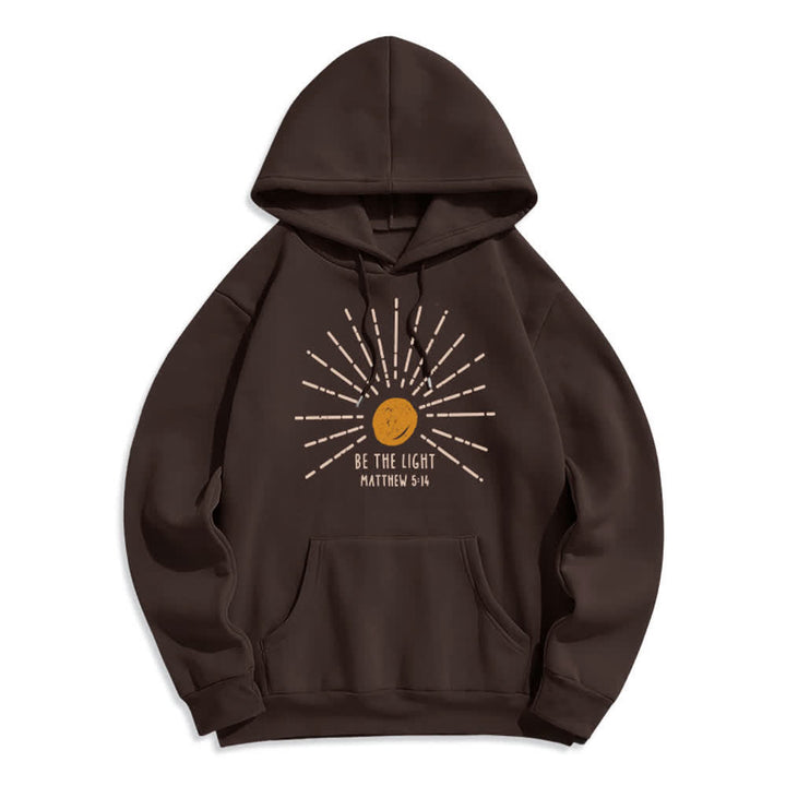 Christianartworkshop Sei das Licht – Pullover-Hoodie (Matthäus 5,14) - Braun - 2XL - image 4