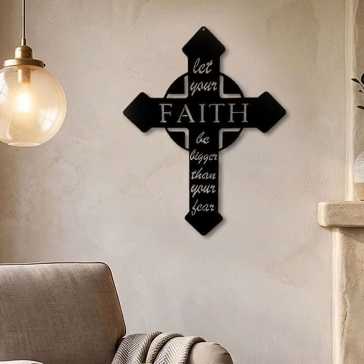 Christianartworkshop Spitzkreuz „Lass deinen Glauben größer sein als deine Angst“ – Wanddekoration aus Metall: Zeitloses Symbol der heiligen, erlösenden Gnade - image 0