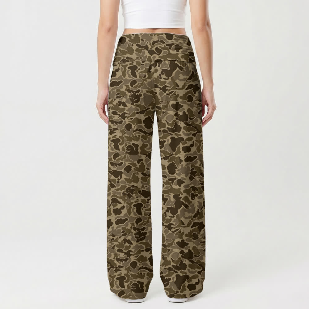 Christianartworkshop Palazzo-Hose mit hohem Bund und weitem Bein in Erdtönen mit Camouflage-Muster. - image 2