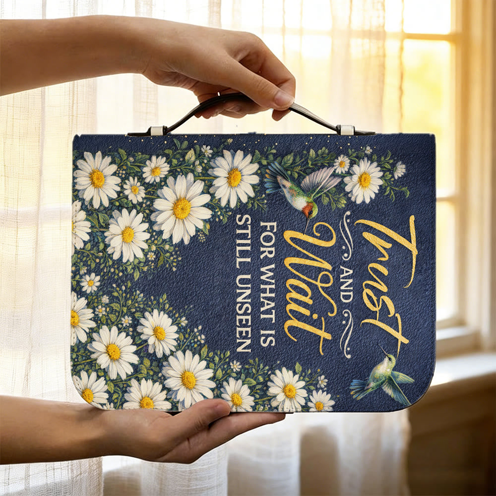 Christianartworkshop Vertrauen und Geduld Römer 8,24 Gänseblümchen & Kolibri Bibelcover - image 10