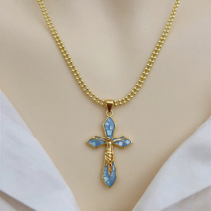 Christianartworkshop Gebogene Kreuzkette mit pastellfarbenem Muschelintarsien: Symbol des beständigen göttlichen Schutzes - Himmelblau - image 1