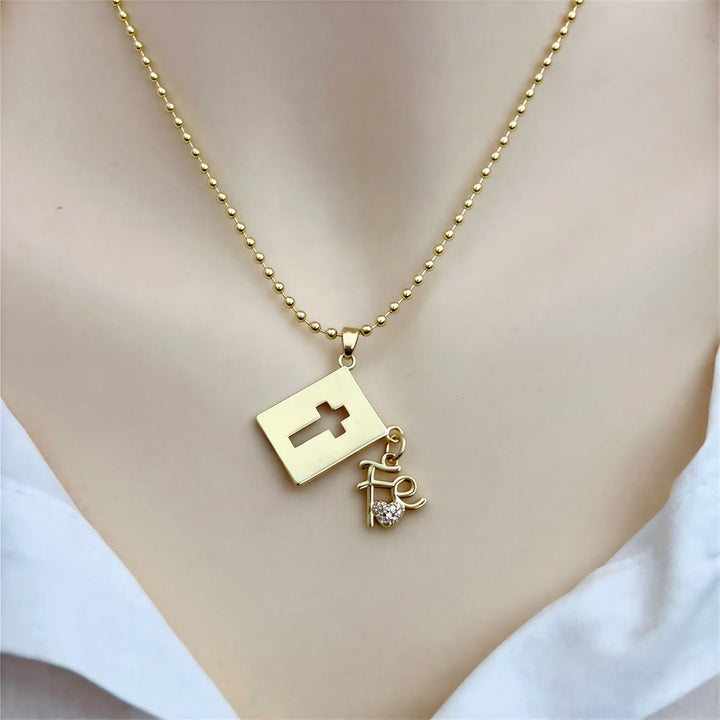 Christianartworkshop Perlenkette mit heiligem Medaillon und Kreuz: Symbol himmlischen Trostes - Hohles quadratisches Kreuz - image 1