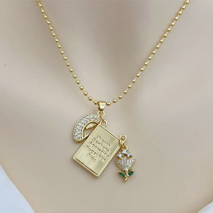 Christianartworkshop Perlenkette mit heiligem Medaillon und Kreuz: Symbol himmlischen Trostes - eingravierter Mondtext - image 4