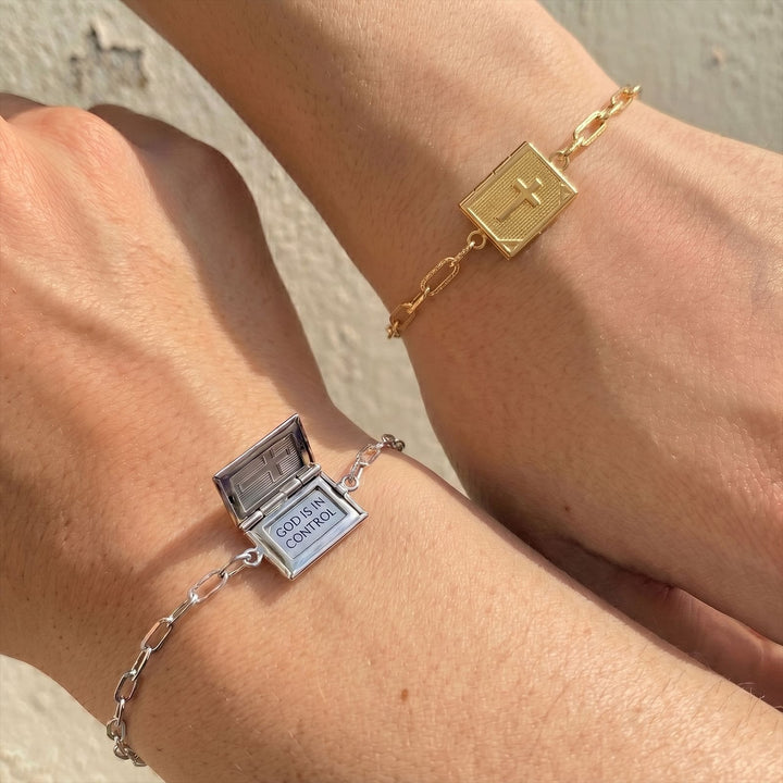 Christianartworkshop Klappbares, buchförmiges Medaillonarmband mit Gravur „Innerer Glaube“: Symbol stiller, beständiger Gewissheit - image 1