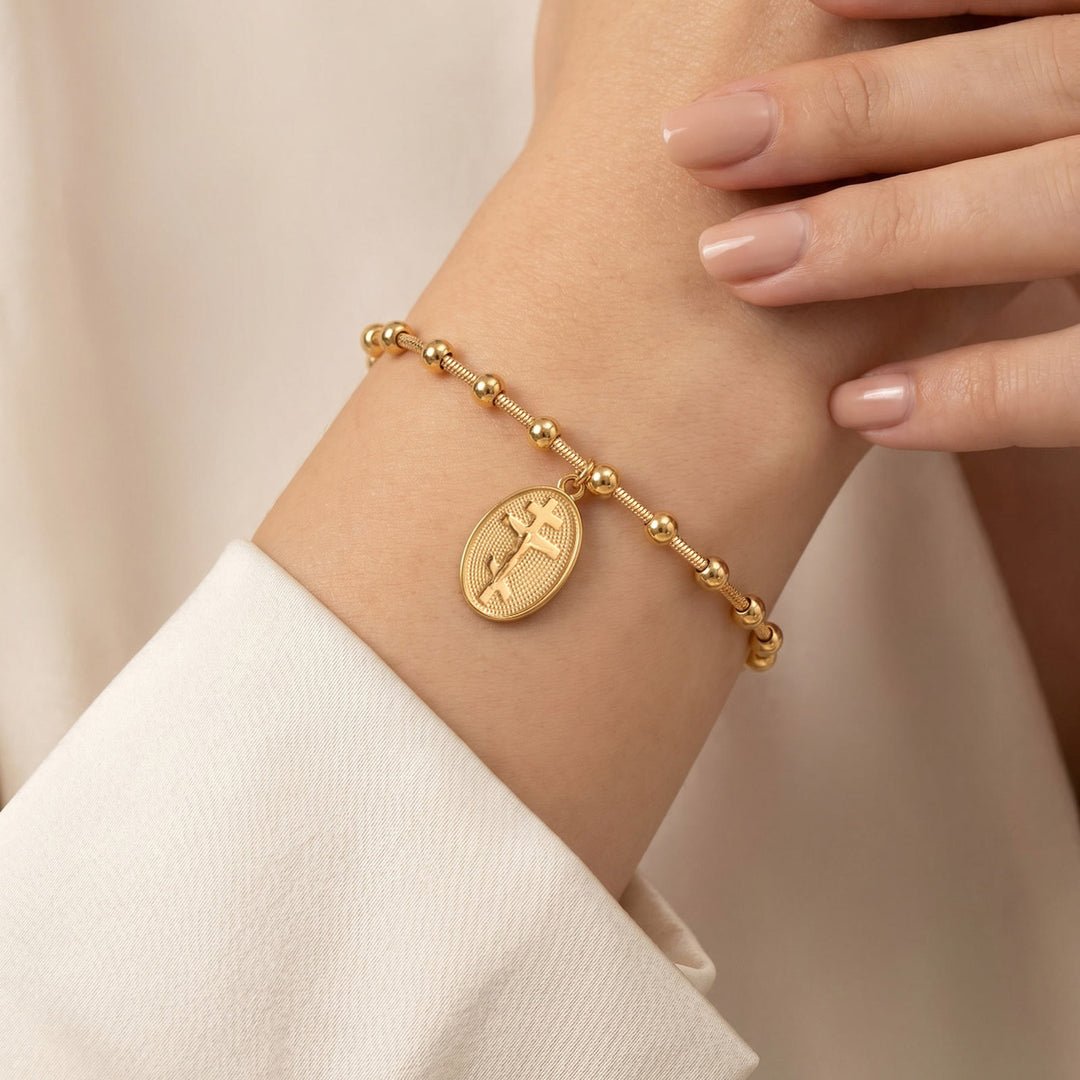 Christianartworkshop Armband mit strukturierter Perlenkette und Medaille: Symbol für anhaltende innere Stärke - Orthodoxes Kreuz – Golden - image 3