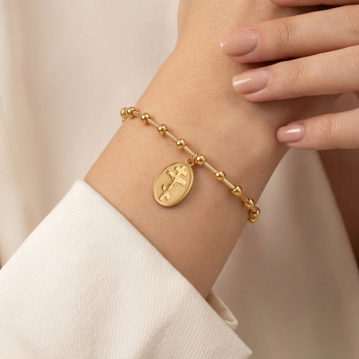 Christianartworkshop Armband mit strukturierter Perlenkette und Medaille: Symbol für anhaltende innere Stärke - Orthodoxes Kreuz – Golden - image 3