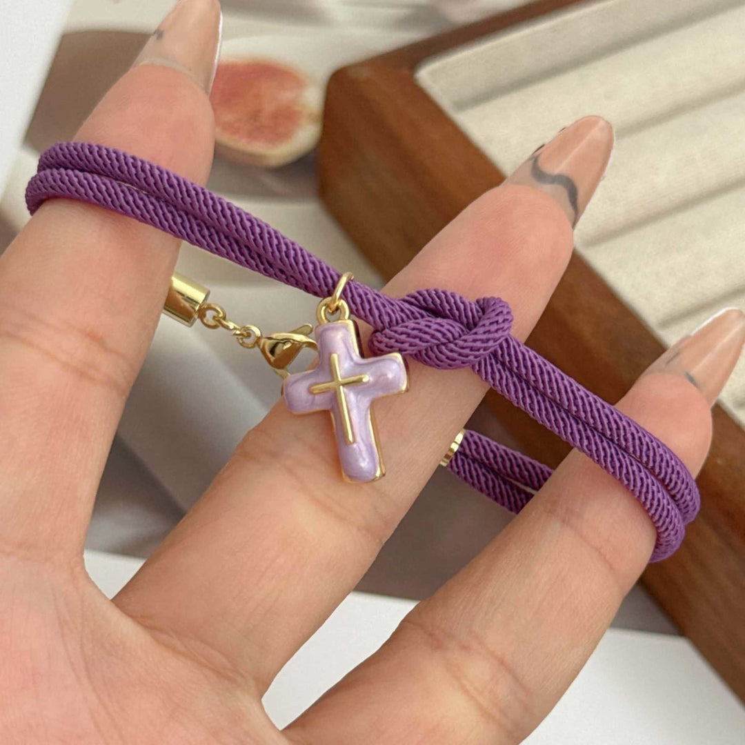Christianartworkshop Armband mit Kreuzanhänger aus weich geknoteter Kordel: Symbol sanften, himmlischen Trostes - Lila - image 6