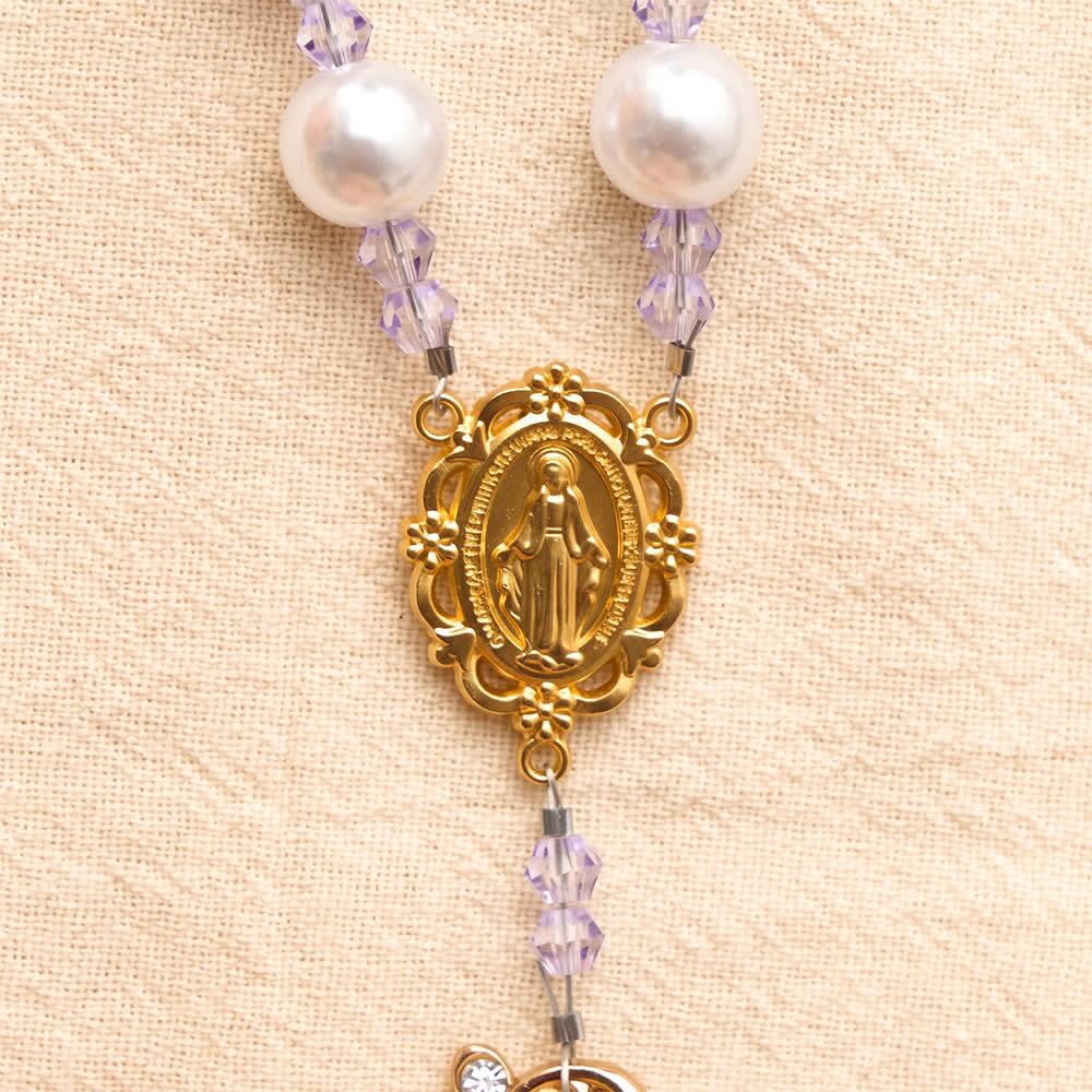 Christianartworkshop Glänzender Rosenkranz aus Perlenimitat mit antikem, vergoldetem INRI-Kreuz und heiligem Medaillon - image 6