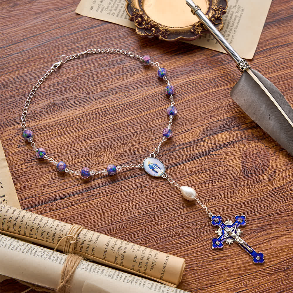 Christianartworkshop Kompakter Rosenkranz aus Glas mit Blumenmuster für Tasche und Auto mit Marienmedaillon: Symbol sanften himmlischen Trostes - image 6