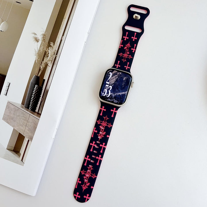 Christianartworkshop Silikon-Uhrenarmband im gotischen Stil mit mehreren Kreuzen (Uhr nicht enthalten): Talisman zeitloser himmlischer Anmut - Rosa Kreuz - image 18