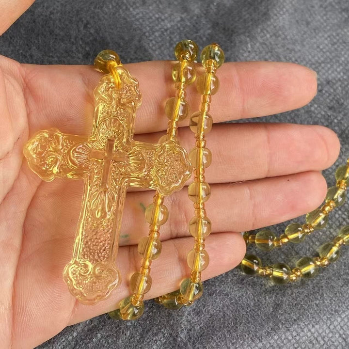 Christianartworkshop Kreuzanhänger aus strukturiertem Glas mit Perlenkette: Symbol göttlicher Gnade - Gelb - image 13