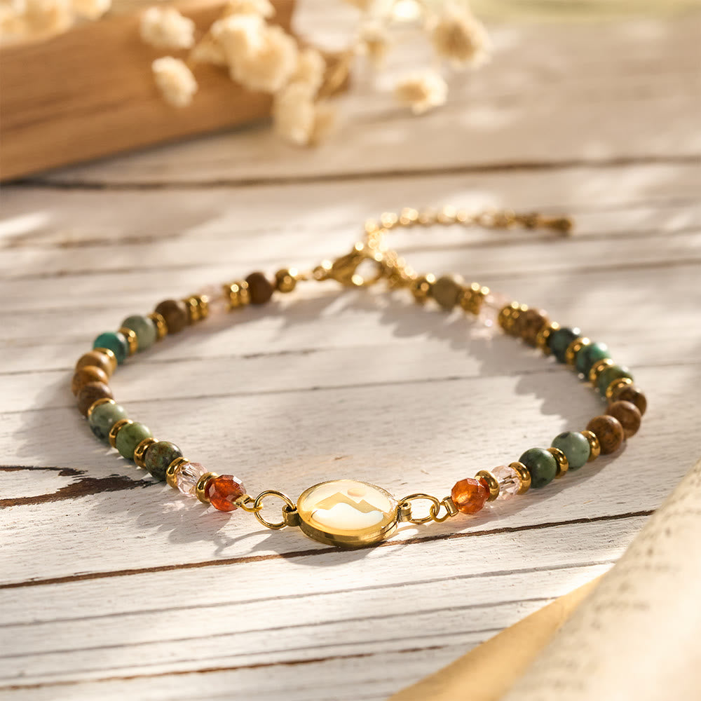 Christianartworkshop Wildnis-inspiriertes Berg-Charm-Armband: Symbol stiller, heiliger Gelassenheit - Golden - image 1