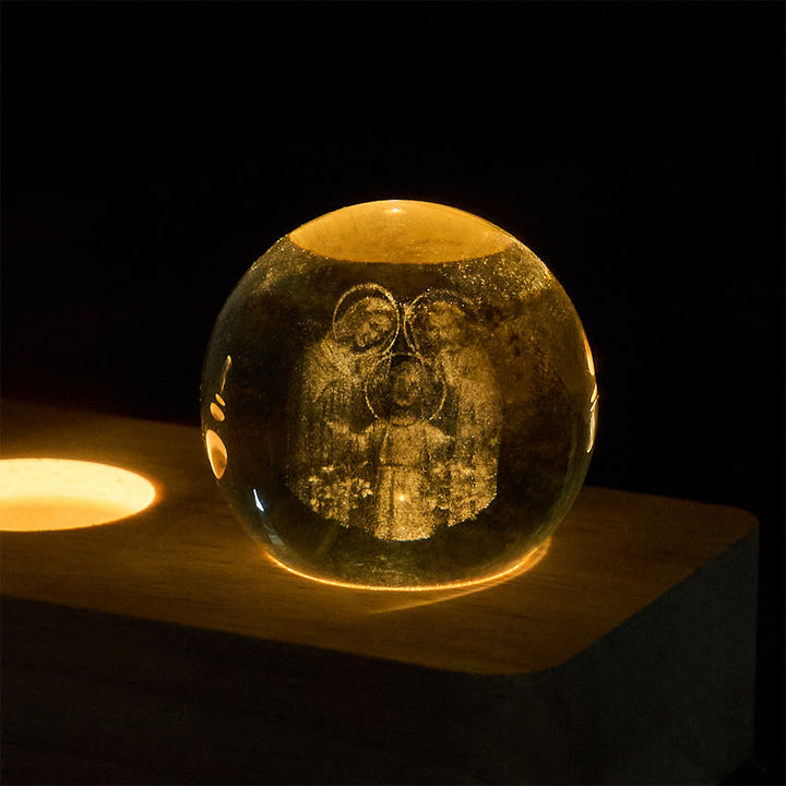 Christianartworkshop Dreidimensionale, innen eingravierte Kristallkugel mit heiligem Porträt: Symbol zeitlosen göttlichen Trostes - image 3