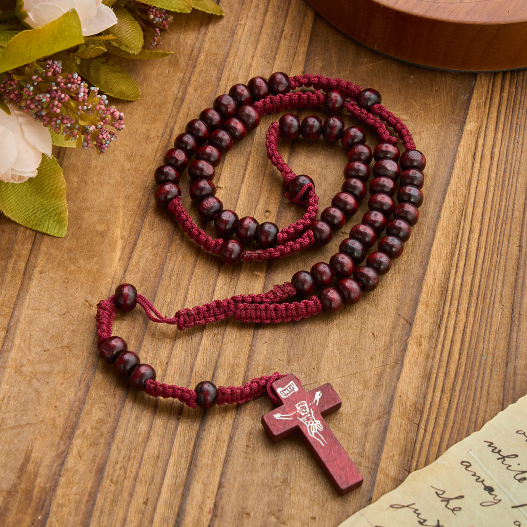 Christianartworkshop Rosenkranz mit antikem Holzkreuz und Perlen: Symbol strahlender himmlischer Gnade - Rot - image 0