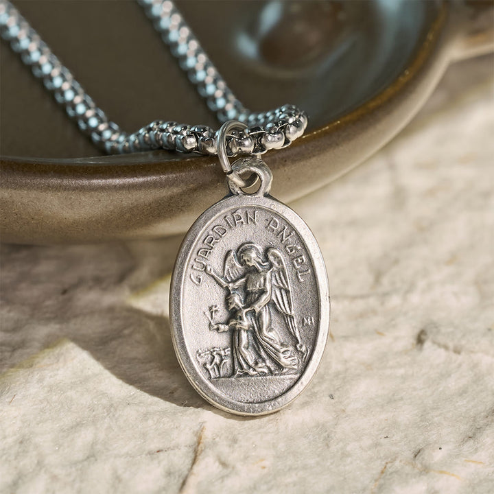 Christianartworkshop Ovale, doppelseitige Medaille mit heiligem Bildnis: Träger sanfter, heiliger Gelassenheit - t. Michael, Schutzengel - image 6